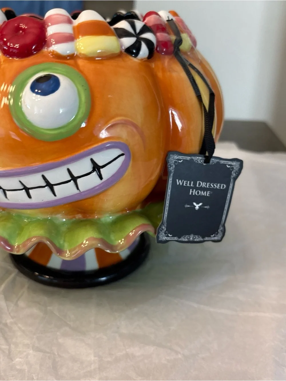 BRAND NEW 2022 Corner Ruby Carnival Candy Corn Pumpkin Bowl